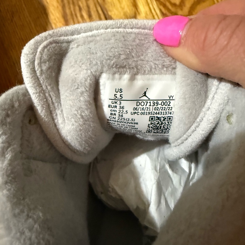 Jordan Light Gray Sneakers